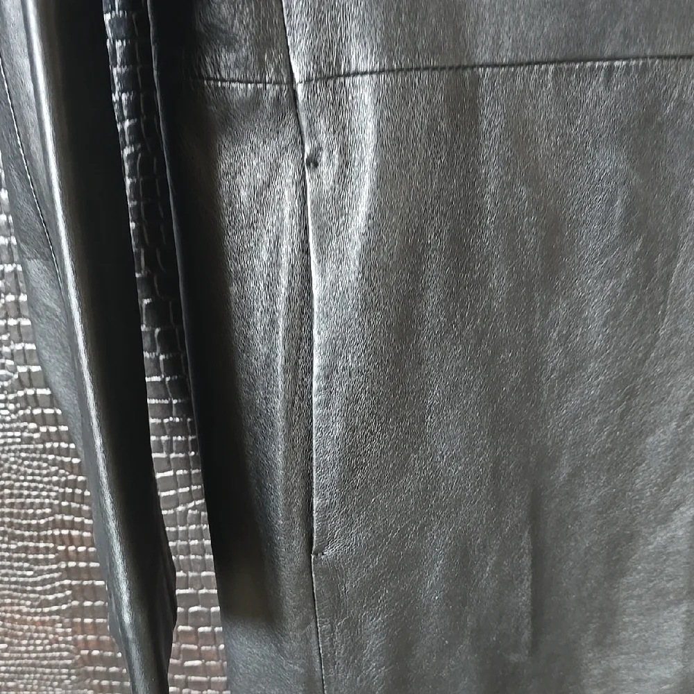 Kenneth Cole Black Trench Coat Timeless Elegance - Picture 3 of 16